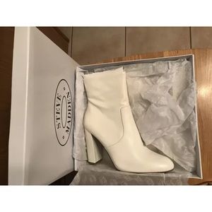 NWB White Steven Madden Booties Size 10